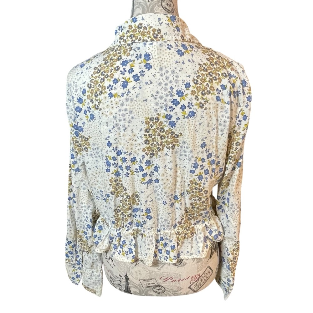 Future Collective Chic Floral Button-Up Blouse - Blue and Cream - Picture 3 of 9